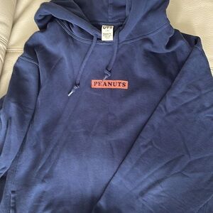 Cute Men Uniqlo Graphical Peanuts hoodie